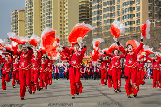 2月民俗节庆——欢欢喜喜去陕北榆林过大年： 陕西横山牛王会、碛口“闹元宵”、波浪谷、安塞腰鼓风光民俗7天摄影团 商品图3