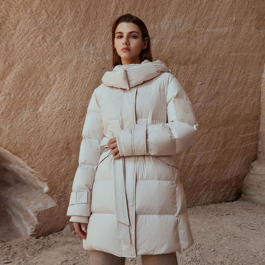 【中长款女士90白鹅绒服】23年冬季新品女士中长款连帽羽绒服腰带收腰外套 商品图4
