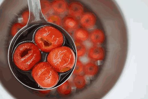 新年零食抢先购【金晔·限定款好事楂堆礼盒】经典组合全家共享 畅享8⃣种美味 入口满满的果香 酸酸甜甜好吃又开胃！！ 商品图1