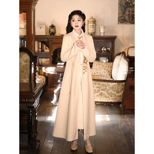 中国风大衣外套，搭配旗袍新款秋冬季高级感毛呢刺绣外搭LSB-2532 商品图1