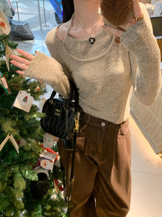 <曾小咸推荐>     2色领子系带打底衫 商品图1