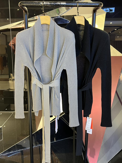 女士三宅肌理外套 商品图2