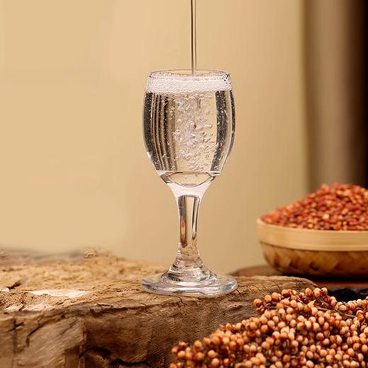 五粮液金山银山礼盒 | 52度浓香型白酒，香气悠久、口味醇香 商品图3