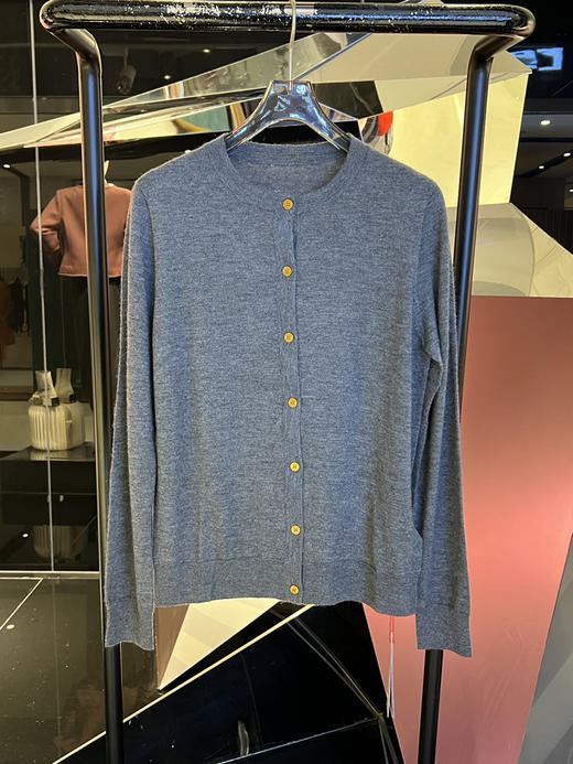 女士精纺羊绒开衫 商品图1