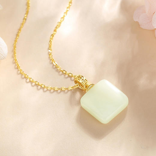 【方糖】S925银镀14K金色和田玉无事牌项链【JHY-N001416X】 商品图1