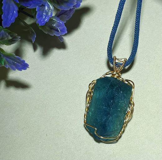 南非绿萤石水晶原石吊坠项链 商品图1