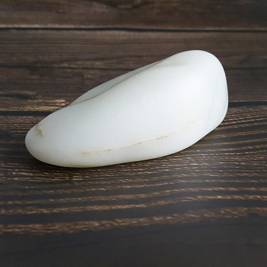 【天然正品】天然和田玉新疆料籽料原石一帆风顺手把件含底托、证书 041221NJ16 现售价：18800 商品图2