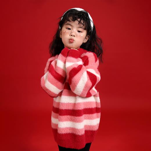 AVANN 儿童一体绒仿水貂毛节日限定毛衣7900 商品图0