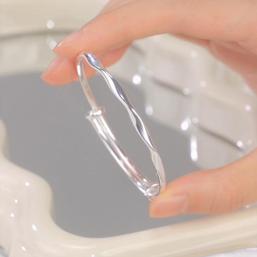 KADER卡蒂罗 灵动水纹手镯 999纯银浪漫波纹造型设计可调节银镯 简约通勤风配饰优雅气质 闺蜜同款女生款 礼盒 商品图0