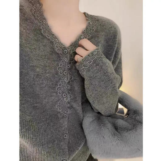 性感蕾丝羊绒小衫 商品图1