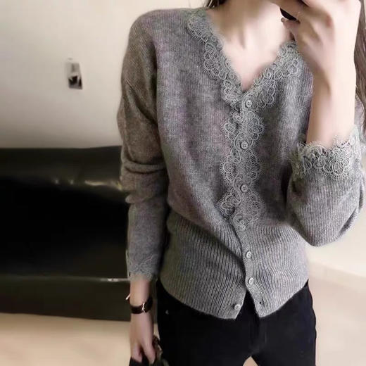 性感蕾丝羊绒小衫 商品图0