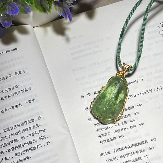 巴西绿水晶原石吊坠项链 商品图2