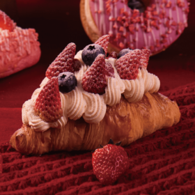 草莓可颂（2024）