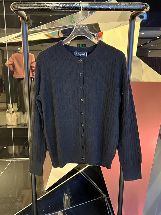 女士羊绒绞花圆领开衫 商品图1