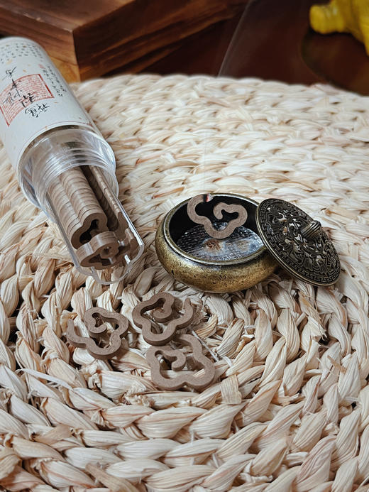 睡不好的来‬👉一两熏香一两金，⁫千金难寻一真味【 ⁥ 鹅梨帐中香】仅售💰29.9元，‌鹅梨祥云香片1瓶，‭每瓶约40-⁦45片 商品图6