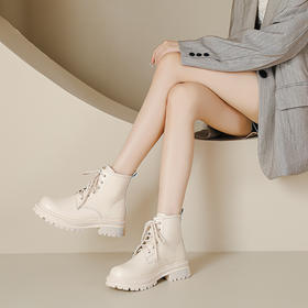 白色系带短靴女甜酷风马丁靴秋冬款圆头短筒靴子女生平底小码女靴