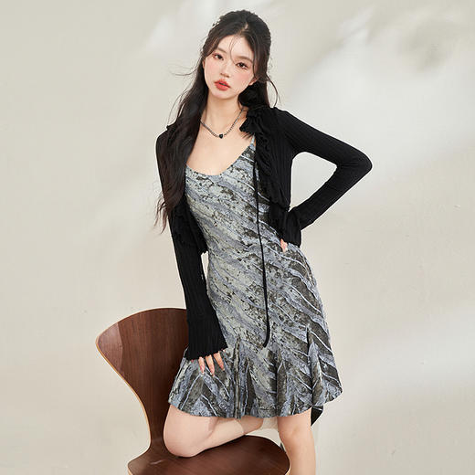 法式浪漫感吊带裙两件套女新款针织开衫搭连衣裙套装V0340193 商品图2