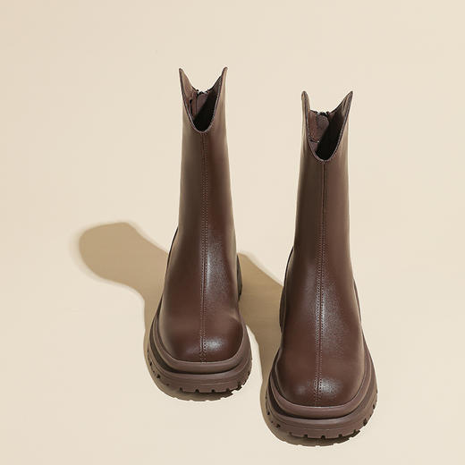 V口显直2023年新款短靴女圆头复古粗跟短筒瘦瘦靴马丁靴子女单靴 商品图1