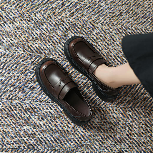 乐福鞋女2025春夏新款复古擦色英伦风小皮鞋粗跟圆头一脚蹬单鞋女 商品图1