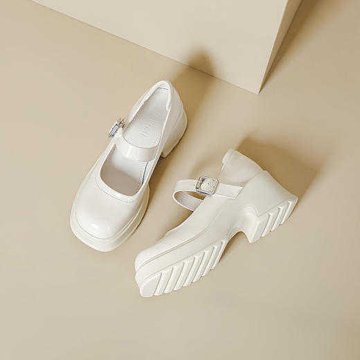 甜酷风玛丽珍鞋女2023新款粗跟高跟女生单鞋复古百搭厚底小皮鞋 商品图1