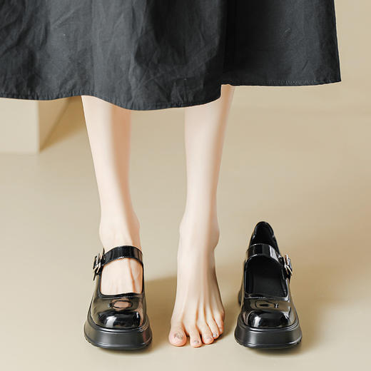 甜酷风玛丽珍鞋女2023新款粗跟高跟女生单鞋复古百搭厚底小皮鞋 商品图2