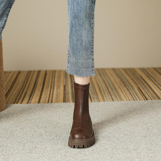 百搭显瘦短靴女2023秋冬新款粗跟圆头瘦瘦靴简约韩版短筒靴子女 商品图7