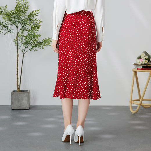 EITIE爱特爱步步生花鱼尾包臀复古高腰碎花红色过膝半身裙24新款A2406303 商品图4