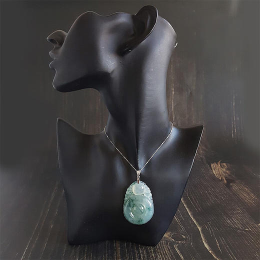 【天然正品】AU750白金 镶天然冰种飘蓝花福贝造型翡翠 吉祥如意 福气满满 吊坠项链280922NJT02 商品图2