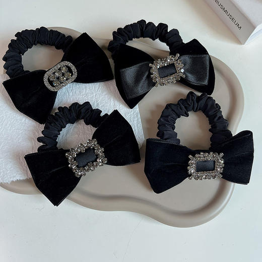【时尚小香风发圈】高端灰色钻蝴蝶结丝绒发圈女头绳小香风扎头发发绳头饰发饰皮筋 商品图0