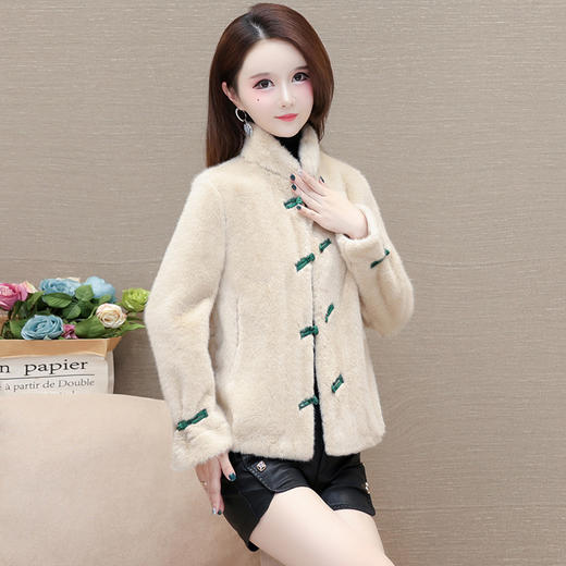 冬款短款时尚保暖仿貂绒外套立领长袖中式盘扣洋气毛绒上衣QYM-OMS-ZXB3360-L 商品图3