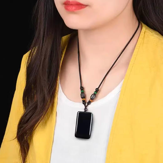 新疆和田玉墨玉平安牌吊坠 商品图3