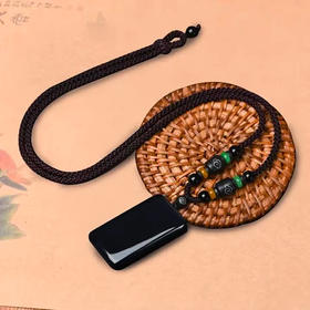 新疆和田玉墨玉平安牌吊坠