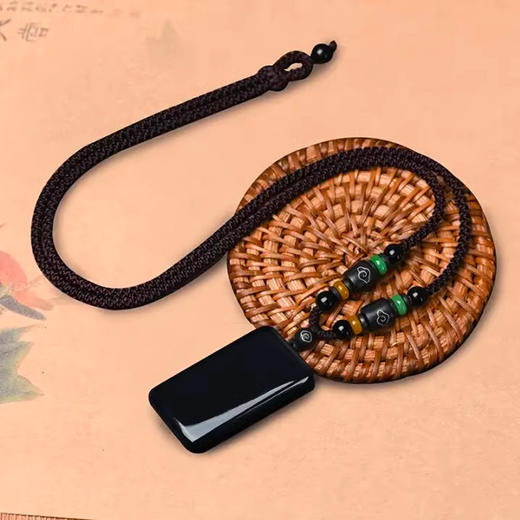 新疆和田玉墨玉平安牌吊坠 商品图0