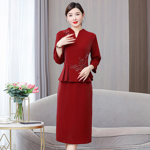 AHM-5902喜婆婆婚宴装旗袍礼服裙2023冬季新款时尚气质优雅酒红色连衣裙 商品图5