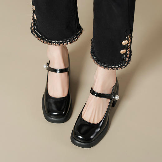 真皮玛丽珍鞋粗跟单鞋女2023春季新款高跟鞋珍珠扣复古浅口仙女鞋 商品图3