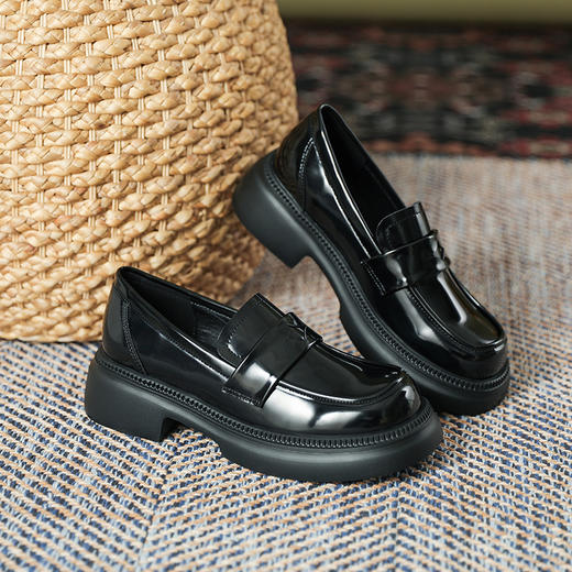 乐福鞋女2025春夏新款复古擦色英伦风小皮鞋粗跟圆头一脚蹬单鞋女 商品图2