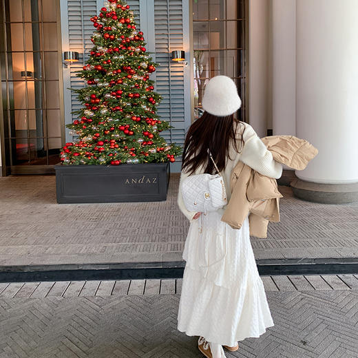 <曾小咸推荐>【秀场日记】杏色毛衣+杏色半裙 商品图3