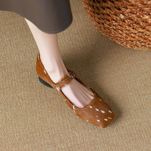 春季新款，里外全皮一字扣粗跟方头马毛单鞋YX-A1120 商品图9