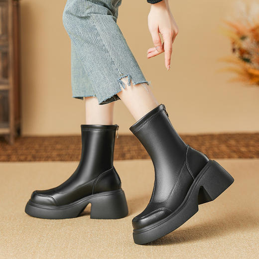 小个子显高厚底弹力瘦瘦靴防水台粗跟韩系小短靴女轻底秋冬款靴子 商品图3
