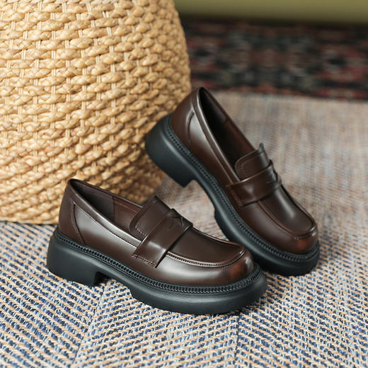 乐福鞋女2025春季新款复古甜酷风一脚蹬单鞋女圆头擦色粗跟小皮鞋 商品图2