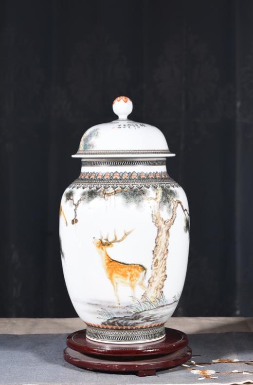 粉彩爵禄封候盖罐 商品图0