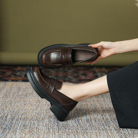 乐福鞋女2025春夏新款复古擦色英伦风小皮鞋粗跟圆头一脚蹬单鞋女