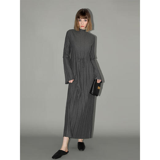 COCOBELLA手工压褶半高领赫本风长袖连衣裙女气质长裙FR3015 商品图3