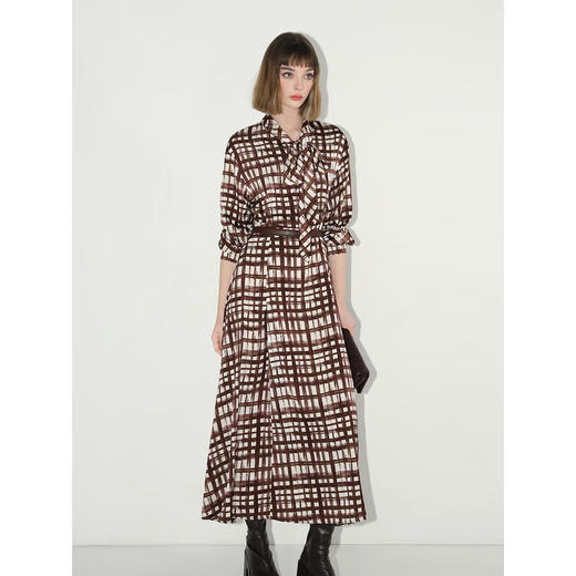 COCOBELLA雾感缎面飘带领通勤连衣裙秋轻奢法式茶歇衬衫裙FR3005 商品图1