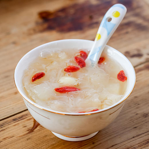 【顺丰快递】鲜银耳  凉拌 做汤 营养美味6朵/提 拾誉 商品图1