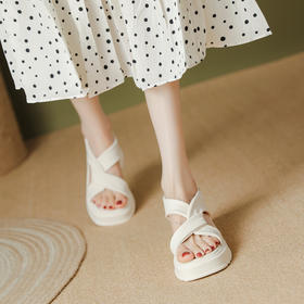 凉鞋女2023春夏季新款厚底罗马凉鞋户外休闲松糕鞋沙滩运动凉拖鞋