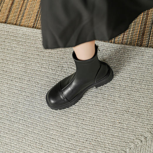 百搭显瘦短靴女2023秋冬新款粗跟圆头瘦瘦靴简约韩版短筒靴子女 商品图1