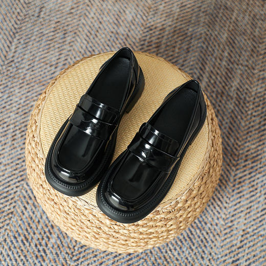 乐福鞋女2025春季新款复古甜酷风一脚蹬单鞋女圆头擦色粗跟小皮鞋 商品图3