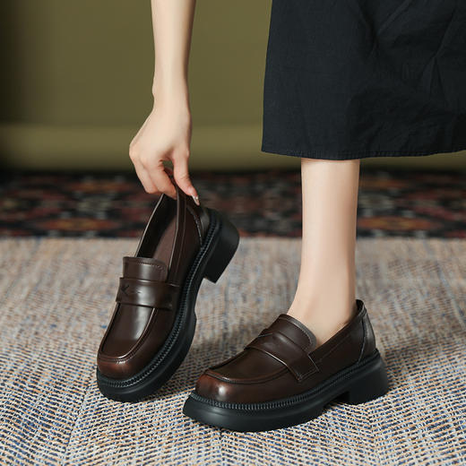 乐福鞋女2025春季新款复古甜酷风一脚蹬单鞋女圆头擦色粗跟小皮鞋 商品图6