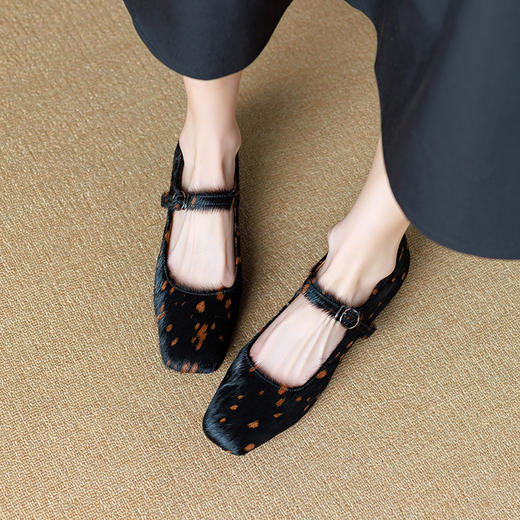 春季新款，里外全皮一字扣粗跟方头马毛单鞋YX-A1120 商品图5